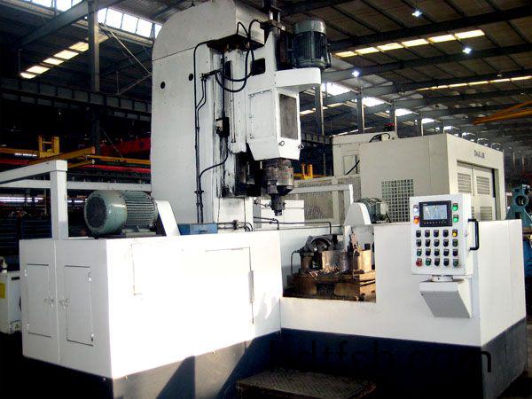 減(jian)殼三麵鏜車機牀