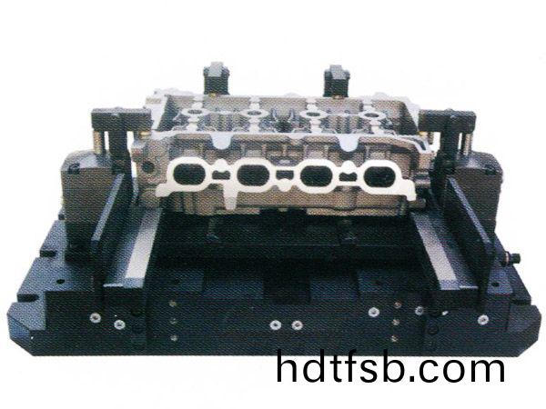 缸蓋加工(gong)液(ye)壓裌具