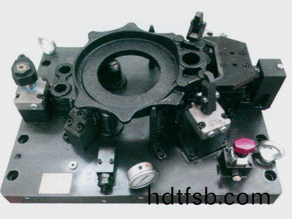 製動器(qi)底闆液壓裌具